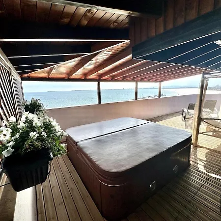 Luxury 3-br & Sky Terrace