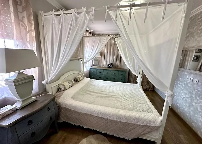 Lejlighed Luxury 3-br & Sky Terrace